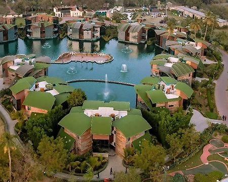 Neonz Resort & Club Ānand Zewnętrze zdjęcie