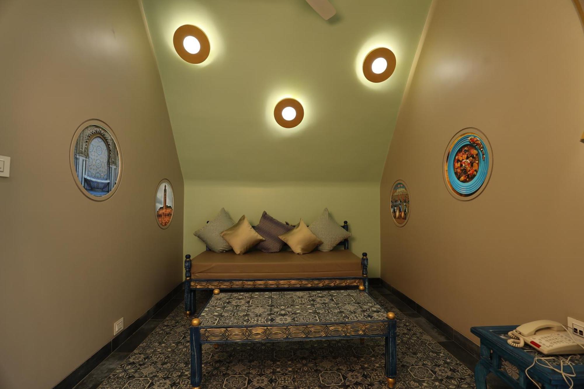 Neonz Resort & Club Ānand Zewnętrze zdjęcie