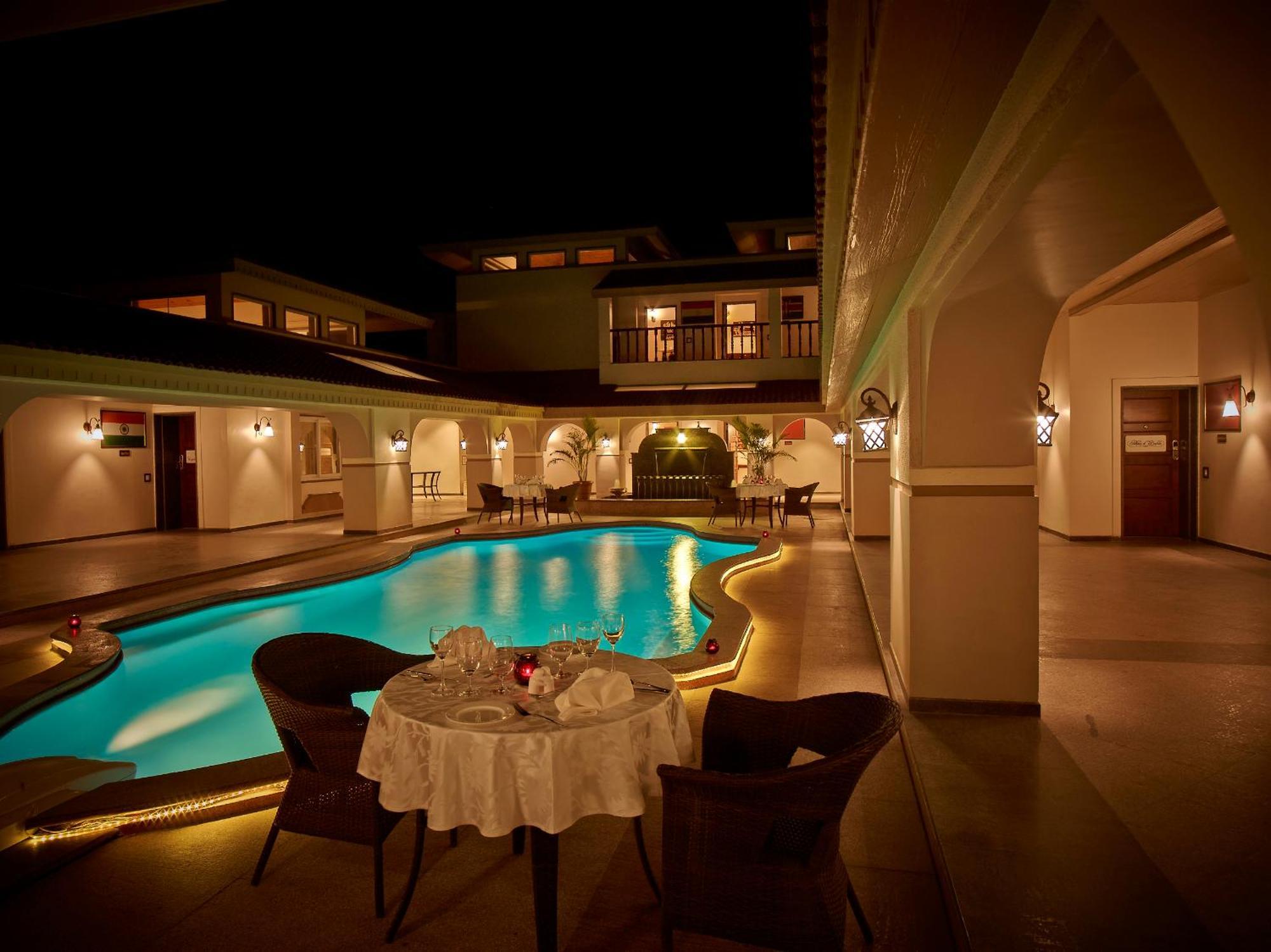 Neonz Resort & Club Ānand Zewnętrze zdjęcie