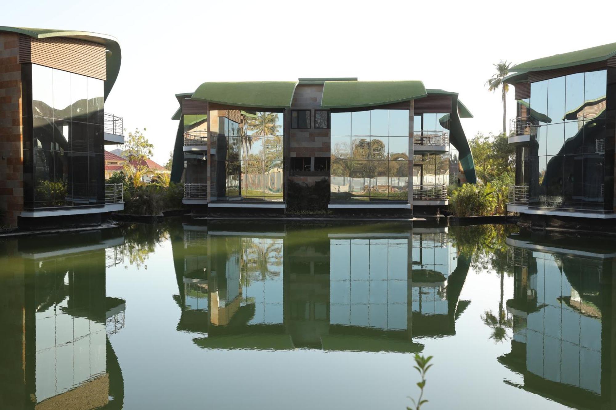 Neonz Resort & Club Ānand Zewnętrze zdjęcie